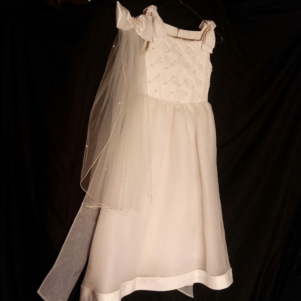 Flower girl childs dress w/head piece 8
